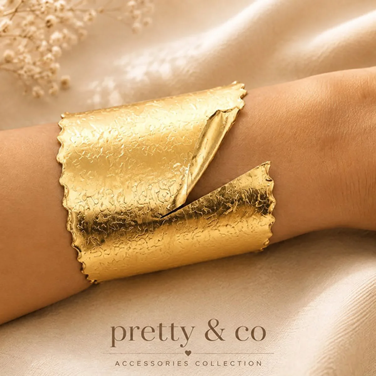 Golden Edge Bracelet