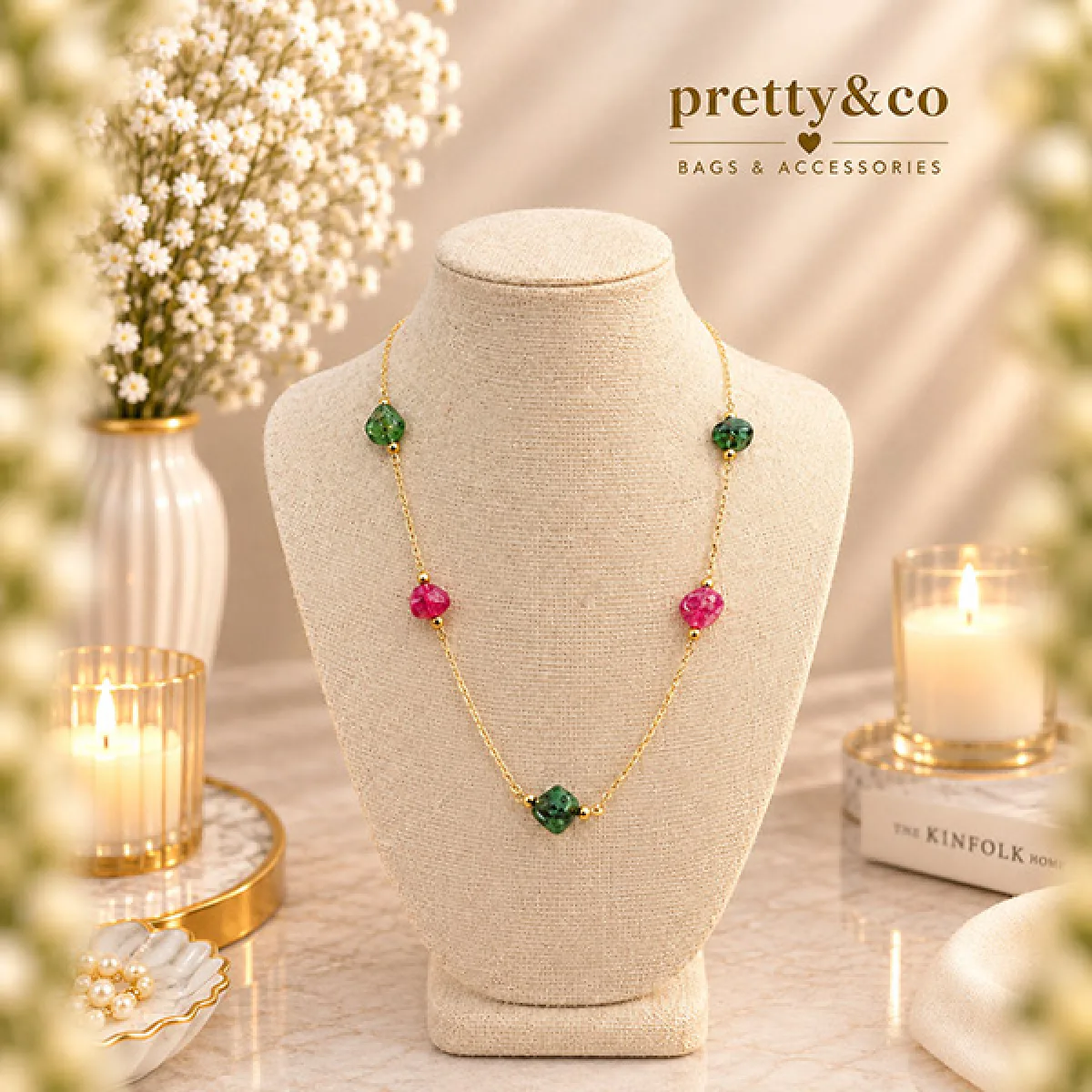 Short stones necklace